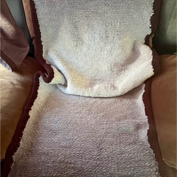 Handmade Cozy Two-Tone Baby Blanket - Picture 4 of 5